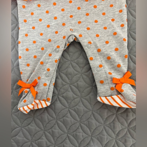 Baby Essentials Pumpkin Outfit - Picture 5 of 5